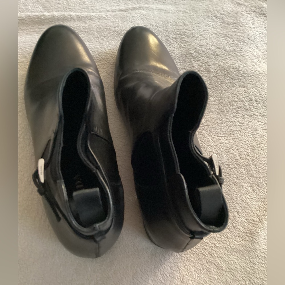 Prada Black Ankle Chelsea Ladies Boots - Picture 3 of 14